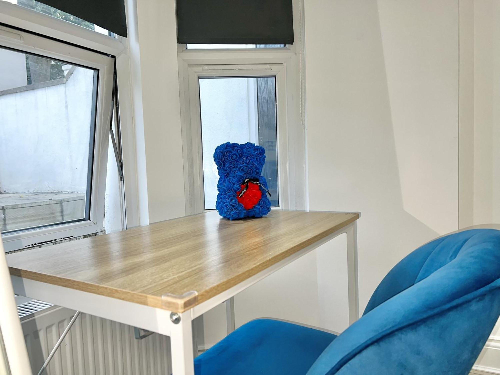 Charming 3-Bed Flat In Shepherds Bush - Sleeps 9 Londra Esterno foto